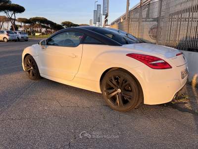 Peugeot RCZ 2.0 hdi 16v 163cv Bianco usata Roma