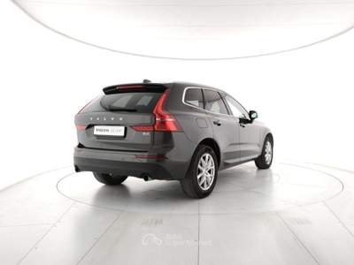Volvo XC60 B4 (d) AWD Geartronic Momentum Pro Grigio usata Modena