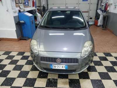Fiat Grande Punto 1.4 5 porte Dynamic Natural Power Grigio usata Melegnano