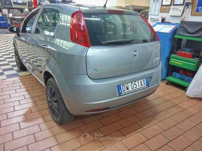 Fiat Grande Punto 1.4 5 porte Dynamic Natural Power Grigio usata Melegnano