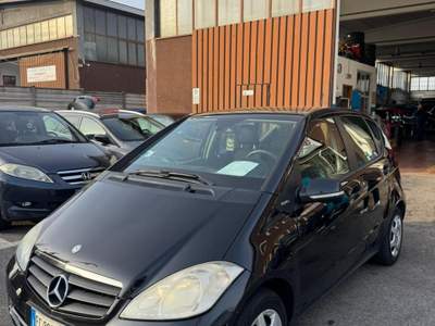 Mercedes-Benz Classe A Carrozzeria perfetta, tenuta in box Nero usata San Giuliano Milanese