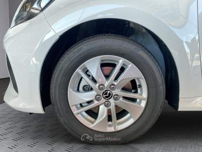 Mazda 2 MAZDA2 1.5 vvt full hybrid electric Centre Line e-cvt Bianco usata Cuneo