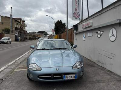 Jaguar XK XK8 4.0 COUPE Grigio usata Sant'Antimo