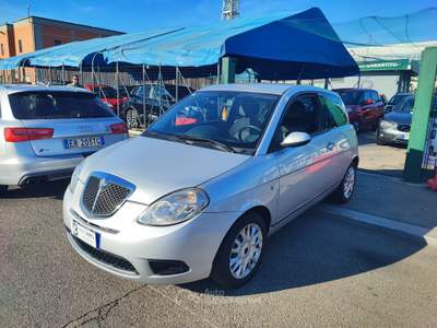 Lancia Ypsilon Argento Grigio usata Torino