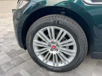 Jaguar F-Pace F-Pace 2.0d i4 Prestige awd 180cv auto my18 Verde usata Gaggiolo di Cantello