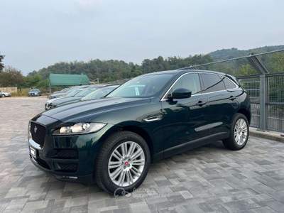 Jaguar F-Pace F-Pace 2.0d i4 Prestige awd 180cv auto my18 Verde usata Gaggiolo di Cantello