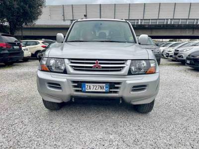 Mitsubishi Pajero - 2.5 TDI - SOLO 90 000 KM Argento usata Massa