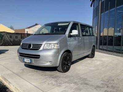 Volkswagen Transporter 2.5 TDI/130CV PC Kombi Grigio usata Pieve di Cento