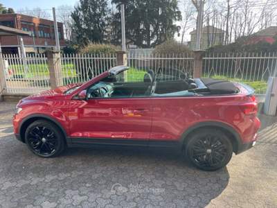 Volkswagen T-Roc Cabriolet 1.5 TSI ACT DSG Style Gancio traino Lilla usata Caronno Pertusella