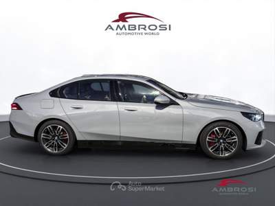 BMW i5 eDrive40 Msport Pro Package Grigio usata Corciano