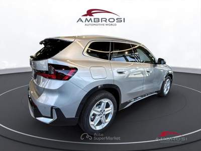 BMW iX1 eDrive20-Special Edition xLine Premium Package Argento usata Corciano
