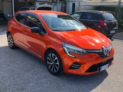 Renault Clio 1.6 145cv Full Hybrid Techno Arancione usata LIVORNO