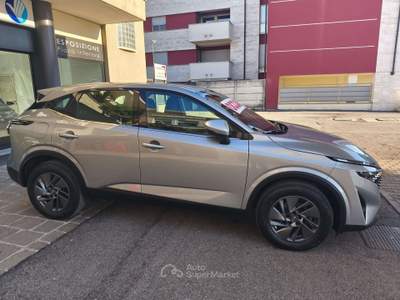 Nissan Qashqai 1.3 mhev Acenta 140cv VARI COLORI / NESSUN VINCOLO Argento usata Meda