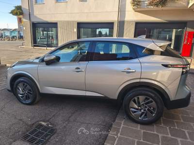 Nissan Qashqai 1.3 mhev Acenta 140cv VARI COLORI / NESSUN VINCOLO Argento usata Meda