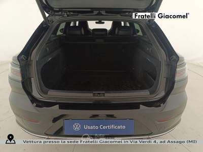 Volkswagen Arteon Shooting Brake Sw 2.0 tsi 190CV dsg R-line Nero usata Assago