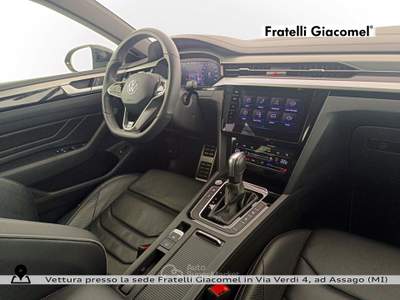 Volkswagen Arteon Shooting Brake Sw 2.0 tsi 190CV dsg R-line Nero usata Assago