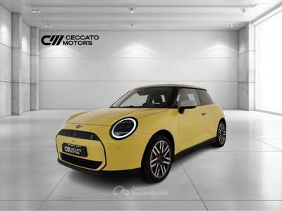MINI Clubman All-Electric SE Classic Giallo usata Padova