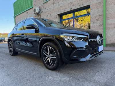 Mercedes-Benz GLA 136CV SPORT AUTOMATIC KM-49.000 TAGLAINDATI! Nero usata Venezia