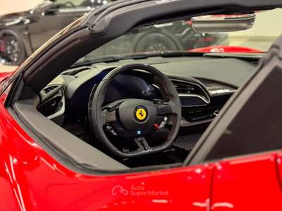 Ferrari SF90 FERRA SF90 SPIDER 1000 CV FULL CARBON FIORAN SF90 SPIDER 1000 CV FULL CARBON FIORAN Rosso usata Roma