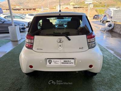 Toyota iQ  1.0 Sol Bianco usata Spigno Saturnia