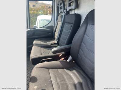 Iveco Daily Daily 35S13A8 2.3 HPT PL Cab. RUOTA SINGOLA Bianco usata Zafferana Etnea