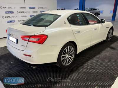Maserati Ghibli V6 Diesel 275 CV prezzo reale Bianco usata Este