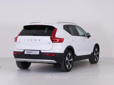 Volvo XC40 B3 163CV AUT CORE Bianco usata Bassano del Grappa