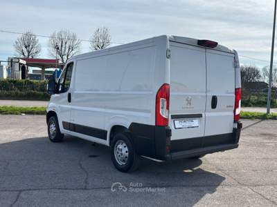 Peugeot Boxer 330 L1H1 2.2 BlueHDi 140cv S&S Bianco usata Rovigo