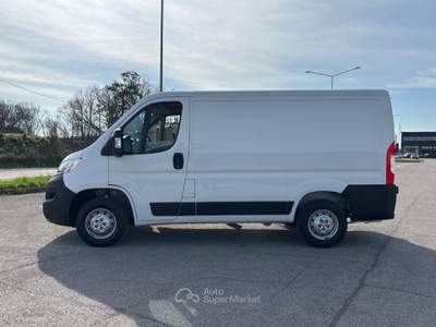 Peugeot Boxer 330 L1H1 2.2 BlueHDi 140cv S&S Bianco usata Rovigo