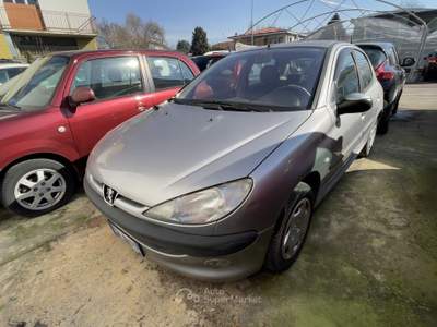 Peugeot 206 1.1 60cv XT 5P - VETTURA NON RICONDIZIONATA Argento usata Meda
