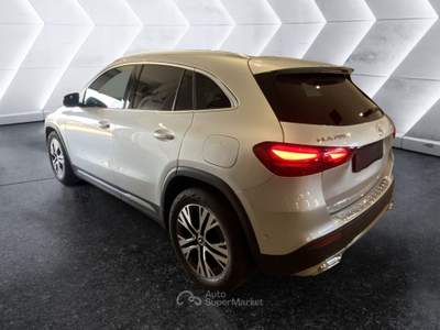 Mercedes-Benz GLA GLA 200 d Auto Progressive Advanced Plus Argento usata Napoli