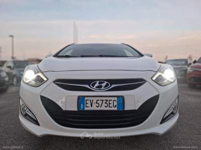 Hyundai i40 i40 Wagon 1.7 CRDi 136 CV A/T Style Bianco usata RIMINI