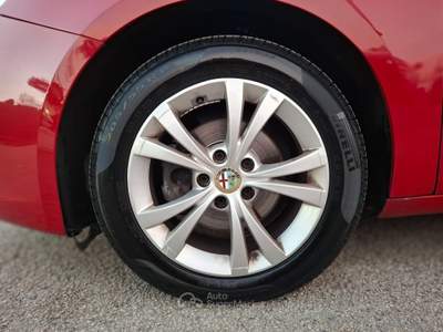 Alfa Romeo Giulietta Giulietta 1.6 JTDm-2 105 CV Distinctive Rosso usata RIMINI