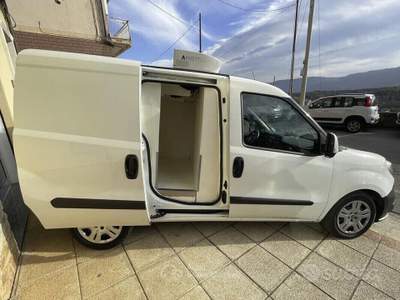 Fiat Doblò 1.6 Multijet 105cv Sx FRIGO FNAX COIBENTATO Bianco usata COSOLETO
