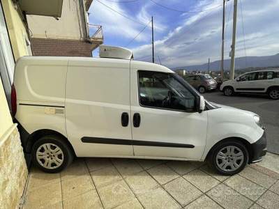 Fiat Doblò 1.6 Multijet 105cv Sx FRIGO FNAX COIBENTATO Bianco usata COSOLETO