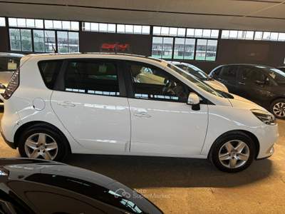 Renault Scénic Scenic XMod 1.5 dCi 110CV S&S Bose usata Sommacampagna