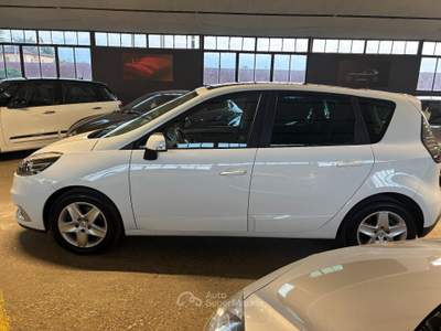 Renault Scénic Scenic XMod 1.5 dCi 110CV S&S Bose usata Sommacampagna