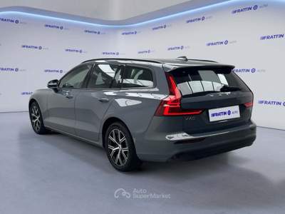 Volvo V60 V60 B4 (D) Automatico Essential Grigio usata Cassola