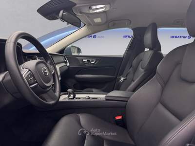 Volvo V60 V60 B4 (D) Automatico Essential Grigio usata Cassola