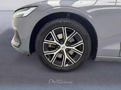 Volvo V60 V60 B4 (D) Automatico Essential Grigio usata Cassola
