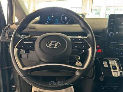 Hyundai Staria 2.2 AT 2WD 9 posti 177CV Wagon PRONTA IN SEDE Grigio usata Cortemaggiore
