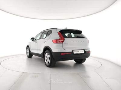 Volvo XC40 D3 AWD Geartronic Momentum Core Blu/Azzurro usata Modena