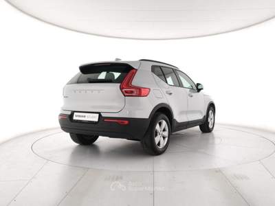 Volvo XC40 D3 AWD Geartronic Momentum Core Blu/Azzurro usata Modena