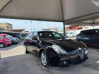 Alfa Romeo Giulietta Giulietta III 2010 1.6 jtdm(2) Distinctive usata Giugliano in Campania