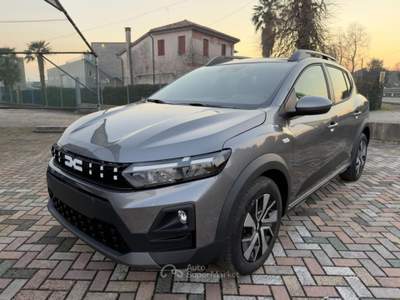 Dacia Sandero Stepway 1.0 TCe ECO-G Expression Grigio usata Zero Branco