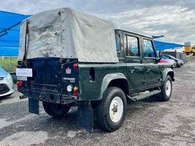 Land Rover Defender 110 2.5 Td5 cat CrewCab Pick-up+CONTO VENDITA Verde usata Borgo San Giacomo