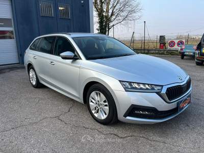 Skoda Octavia unico proprietario, ottime condizione , ambition Argento usata Bussolengo