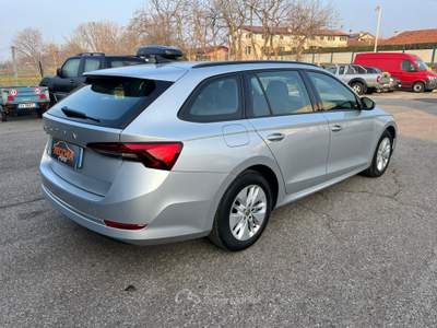 Skoda Octavia unico proprietario, ottime condizione , ambition Argento usata Bussolengo