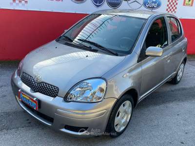 Toyota Yaris 1.4 tdi 75cv cat 5 porte - 2004 Grigio usata Giugliano in Campania