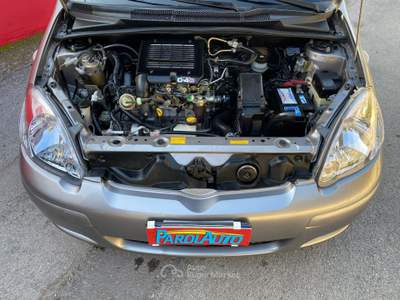 Toyota Yaris 1.4 tdi 75cv cat 5 porte - 2004 Grigio usata Giugliano in Campania